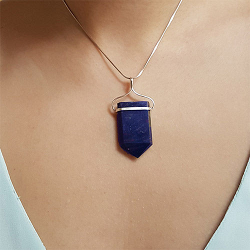 Miniatura: large lapis point pendant