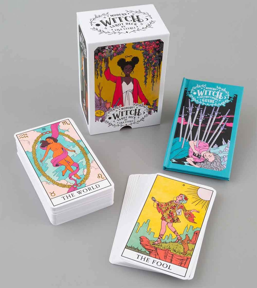 Thumbnail: Modern Witch Tarot Deck