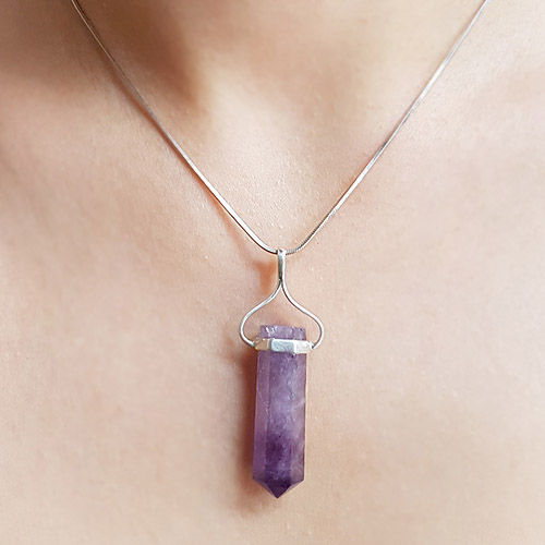 Miniatura: amethyst single point pendant