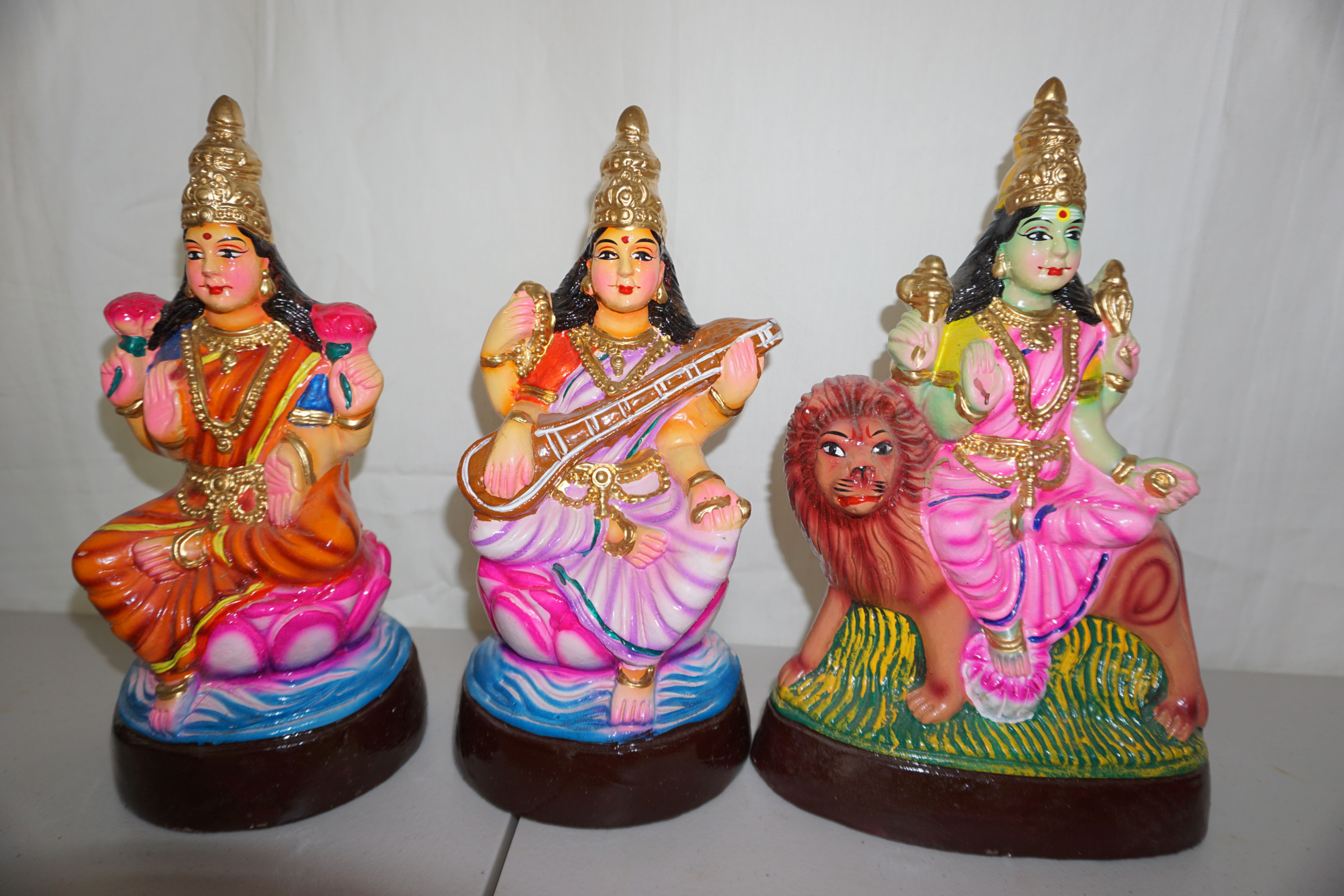 Lakshmi Saraswati Durgai Sitting Set 12"Paper Mache
