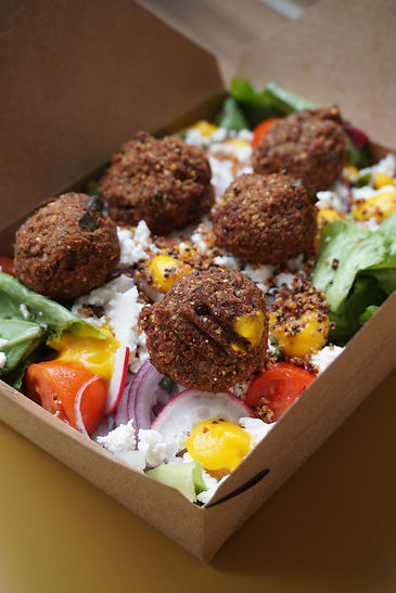 Chef Salad Falafal de Feijão e Tofu