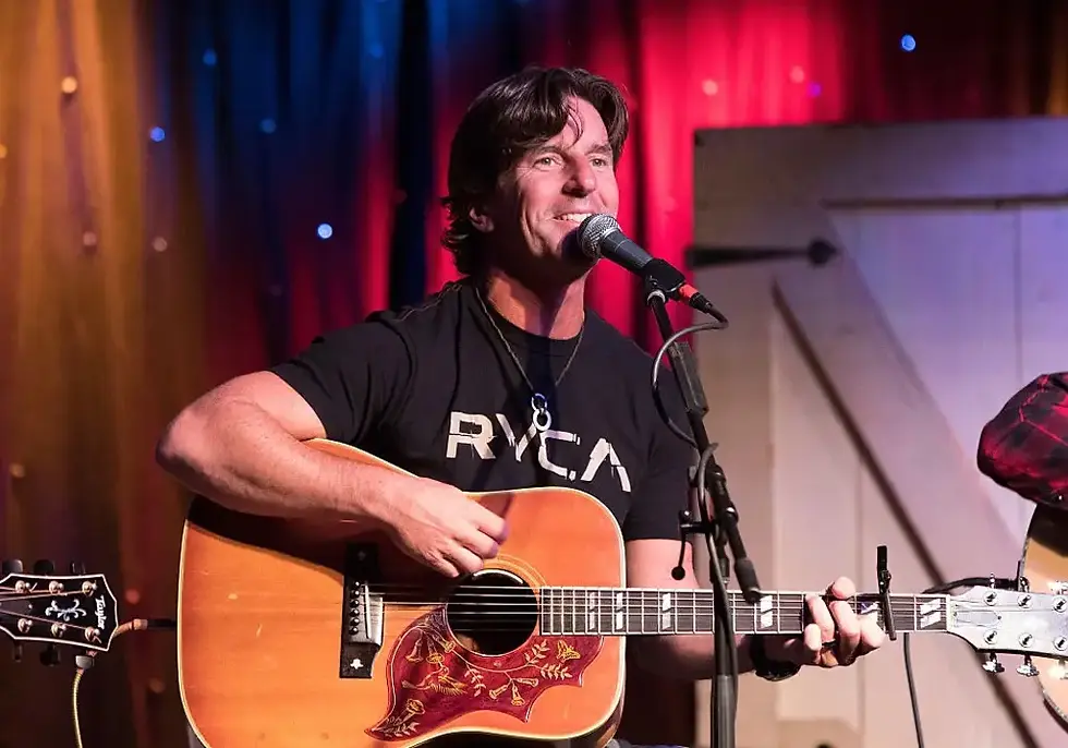 Brett James performs on stage during the CMA Songwriters Series at Joe's Bar on July 30, 2015 in Chicago