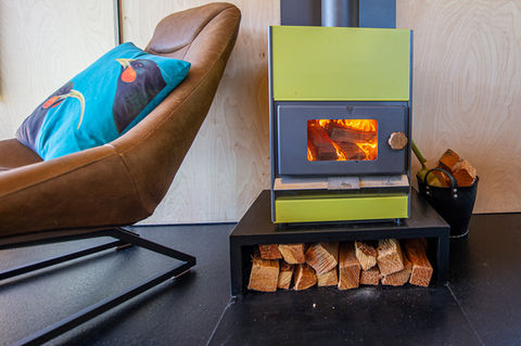 Skylark Cabin. Logfire. Luxury accommodation for couples. Twizel. Mackenzie Region. New Zealand.