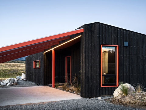 Covered carport. Skylark Cabin. Luxury accommodation for couples. Twizel. Mackenzie Region. New Zealand.