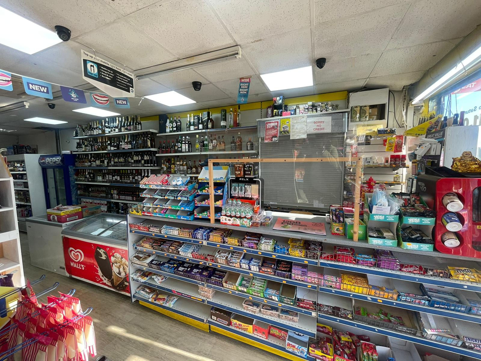 Off-License for Sale on Uxbrdige Road, UB4