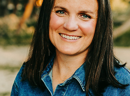 Jenny Hansen.Headshot.JPG