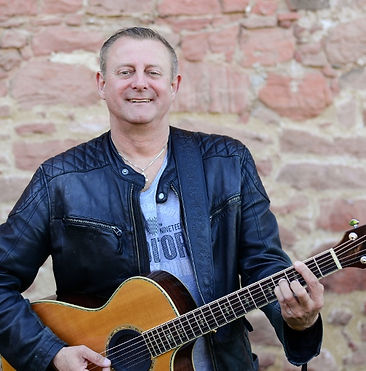 BASELMANN solo Foto.jpg (800x534).jpg