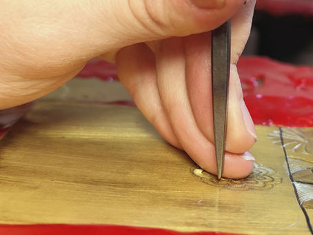 ciselure d'un motifs géométrique sur-mesure