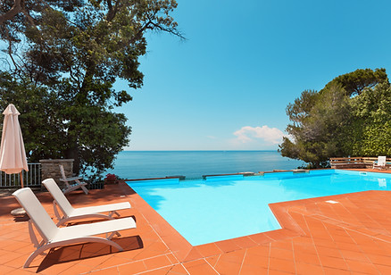 Villa Pool