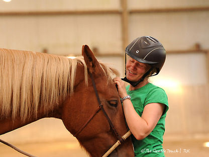 Feiner reiten mit "Meeresbrise": Rika Kreinberg in Husum auf dem Deichhof