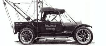 Ernest-Holmes-tow-truck-with-logo-on-the-side