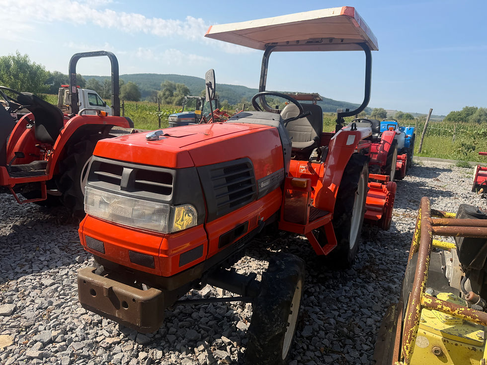 Miniatură: Kubota gl240