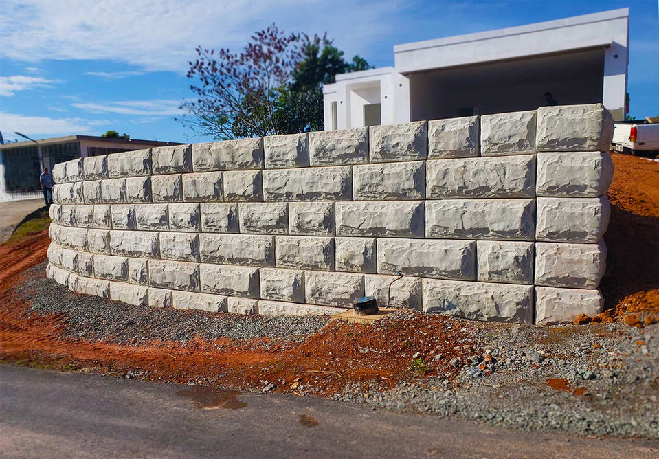 muro de contencion en san sebastian puerto rico