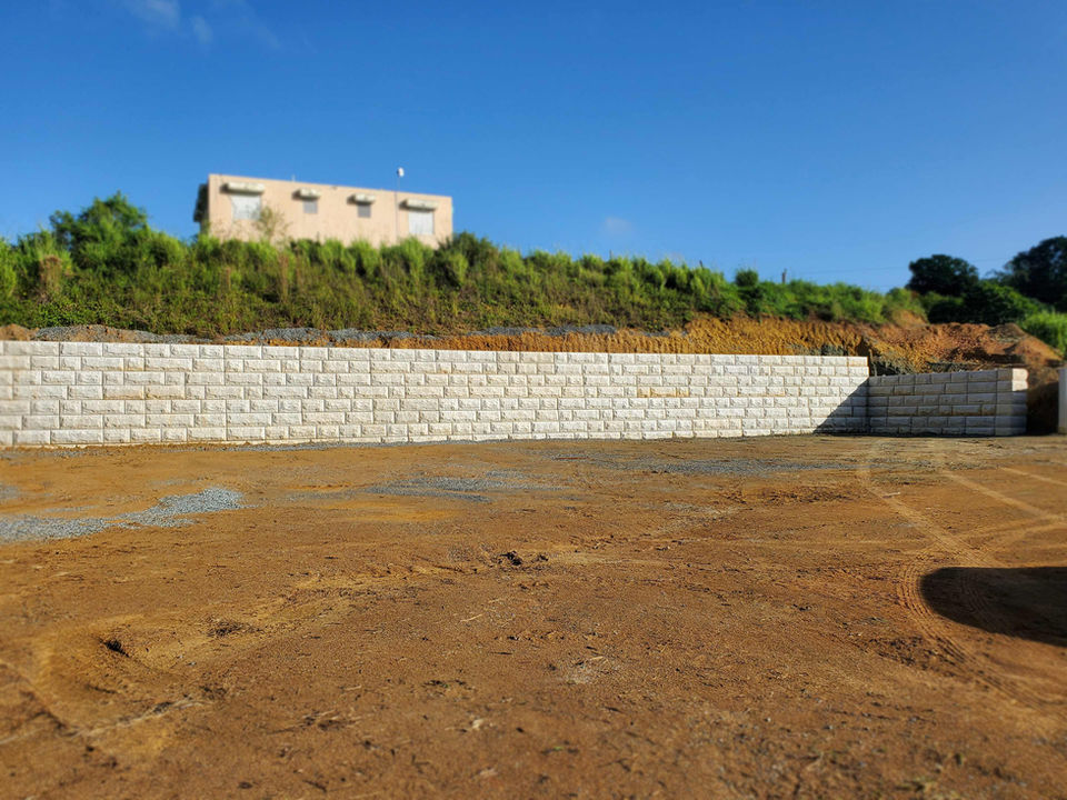 muro de contencion en moca puerto rico