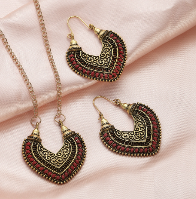 Bohemian Necklace and Earring Set with Heart Design
