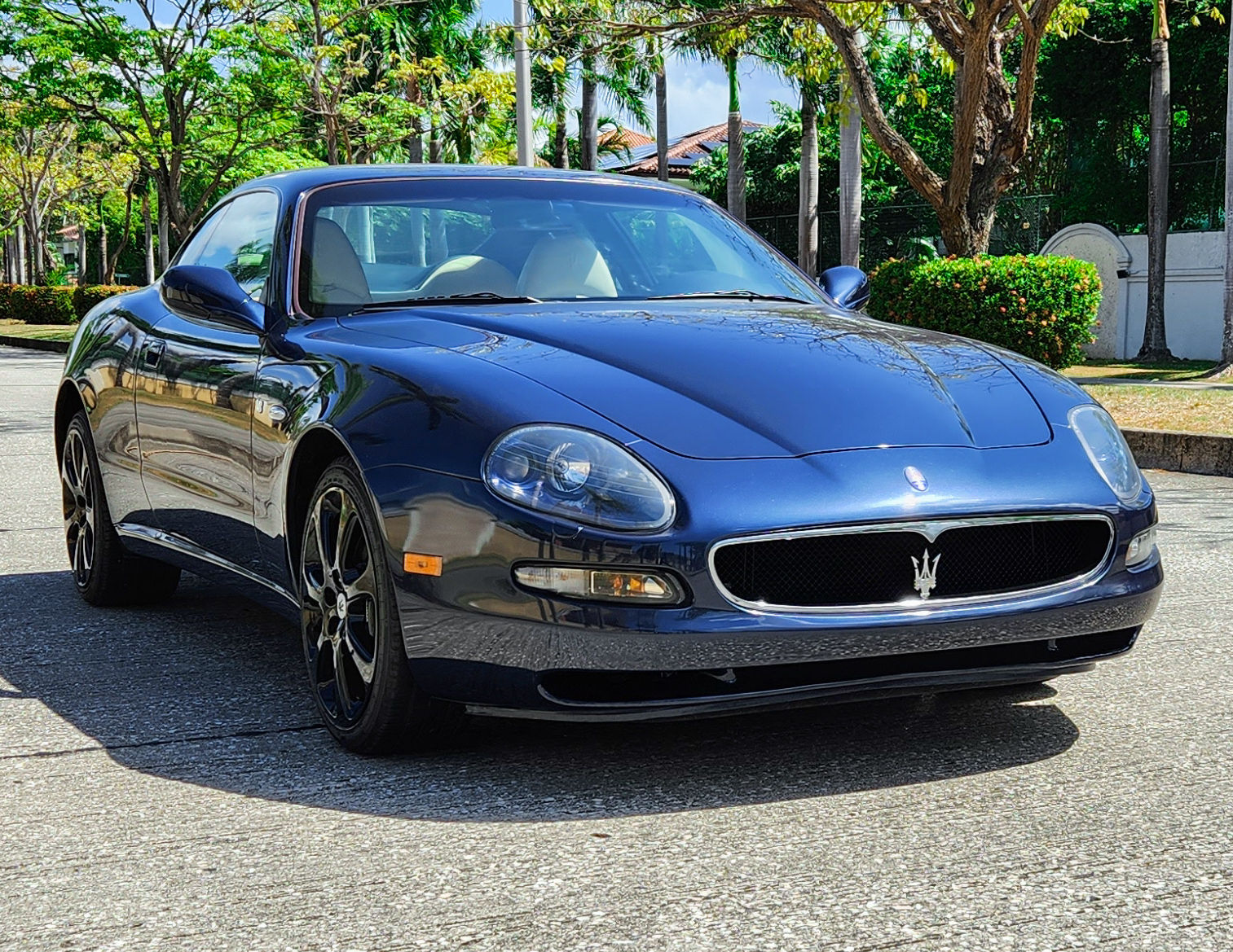 MASERATI GRAN TURISMO AÑO 2001 AUTOMATICO NEGOCIABLE 