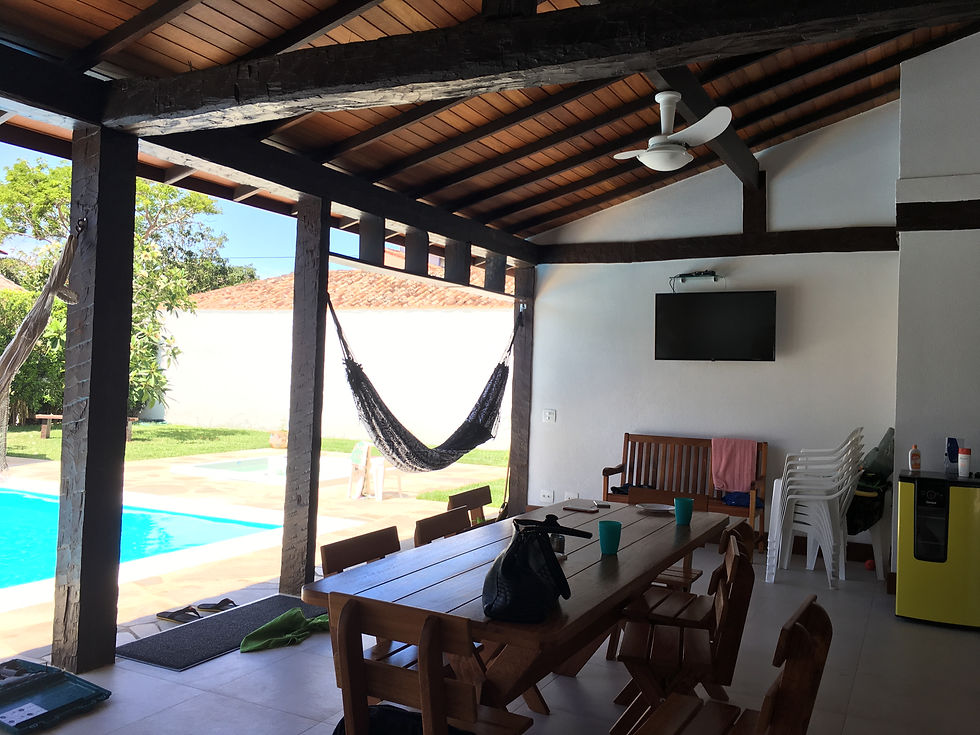 Churrasqueira e piscina