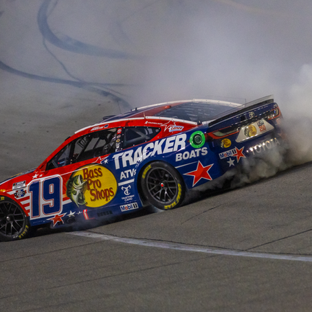Briscoe Holds On To Win Eero 400 at Chicagoland!