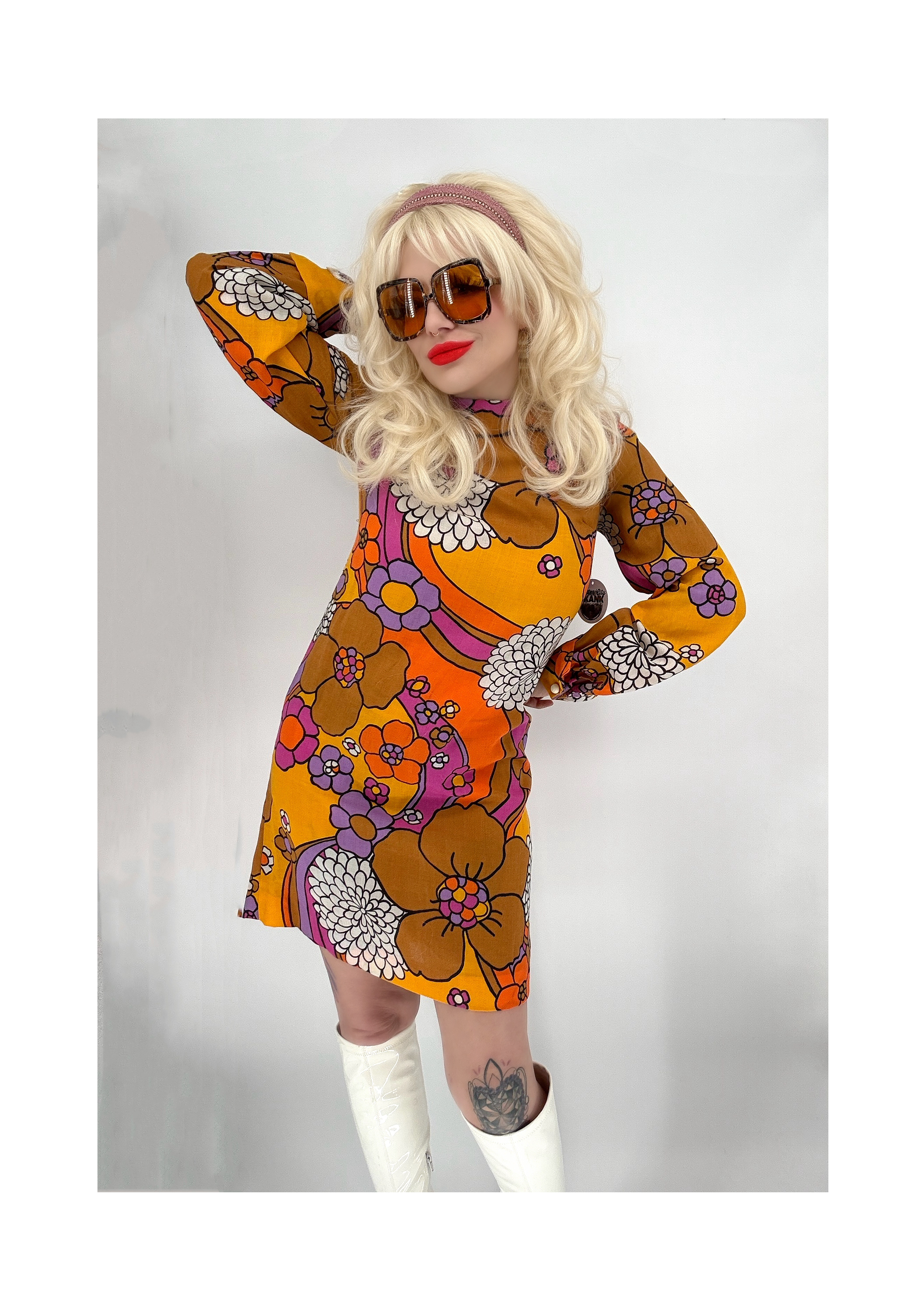 1971 Orange Mod-Psychedelic Floral Print Long Sleeve Sheath Dress
