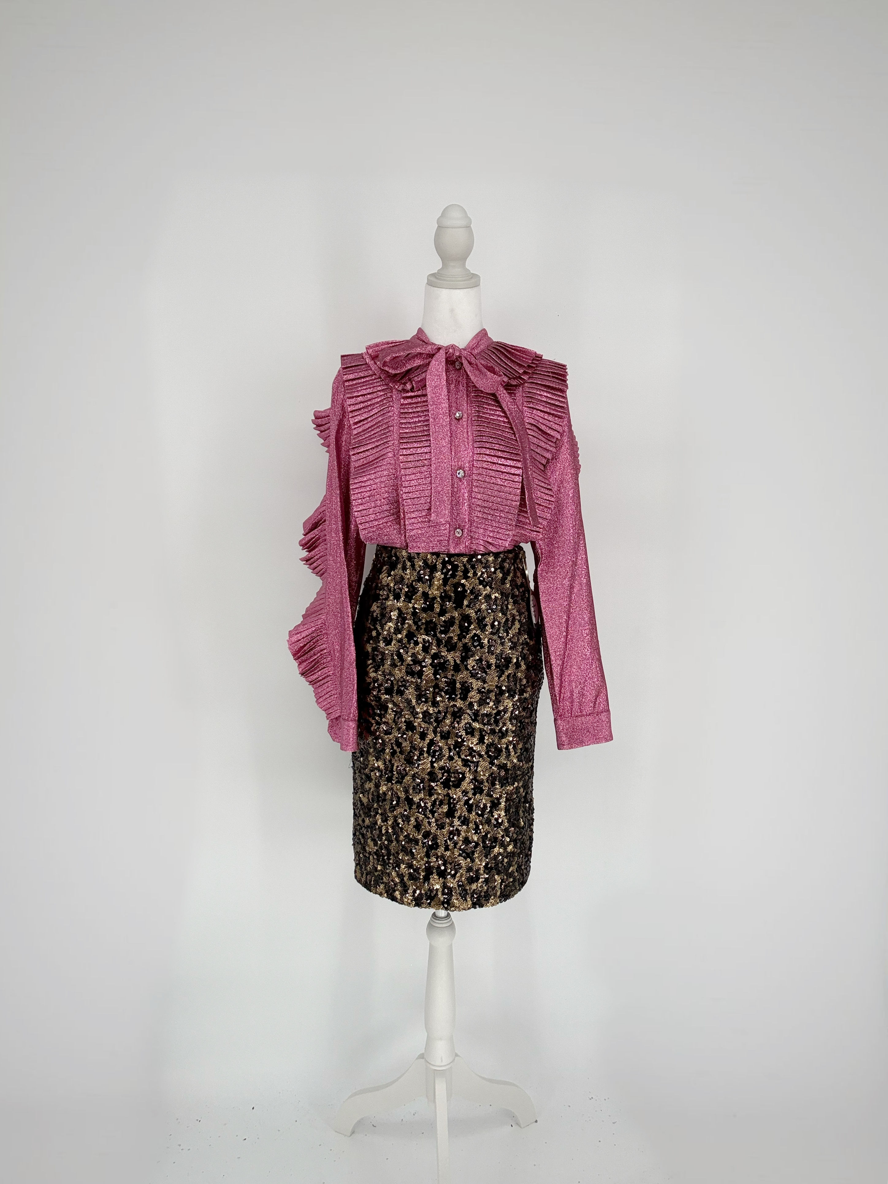 Gucci 2017 BNWT Pink Metallic Lurex Pussy Bow Blouse