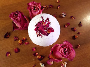Rose bath bomb wih rose buds besame botanicals