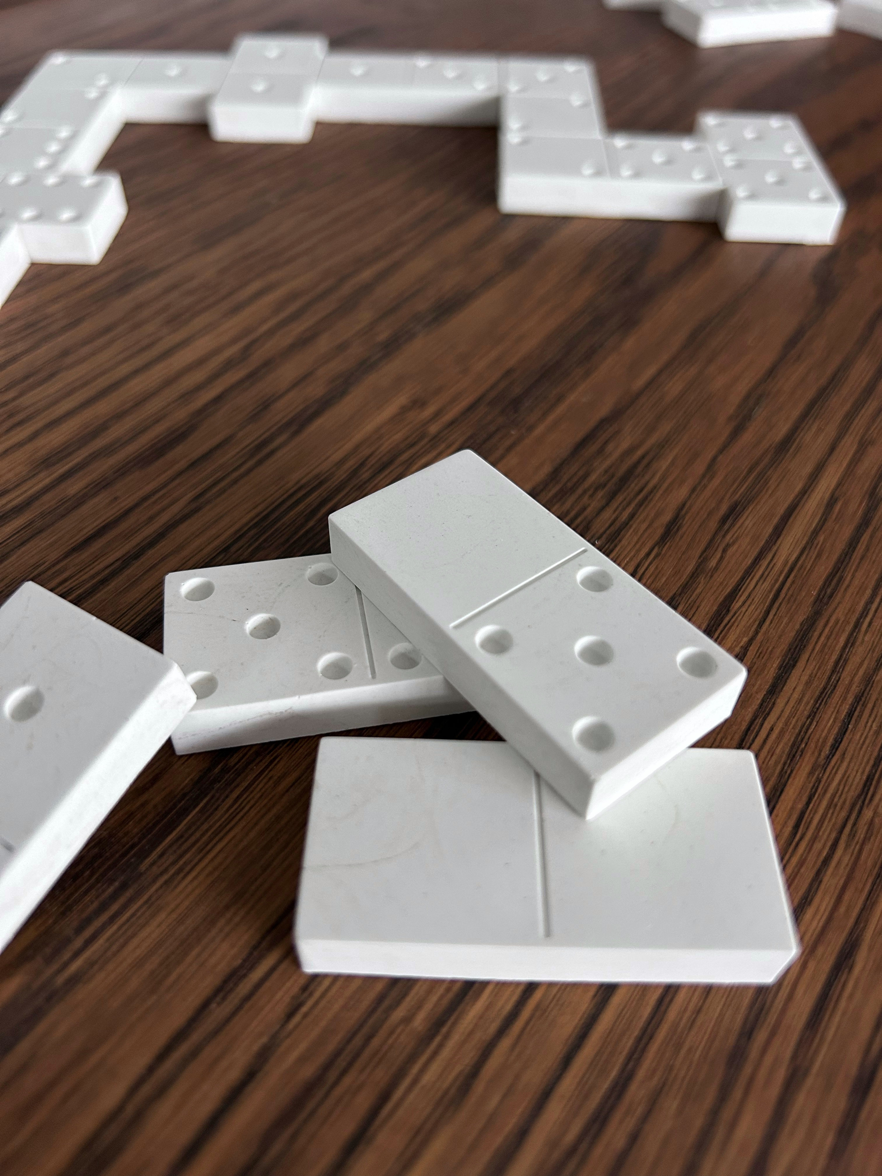 Domino Set Concrete Finish