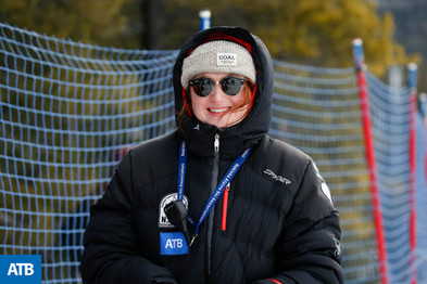 Coach Hannah.jpeg