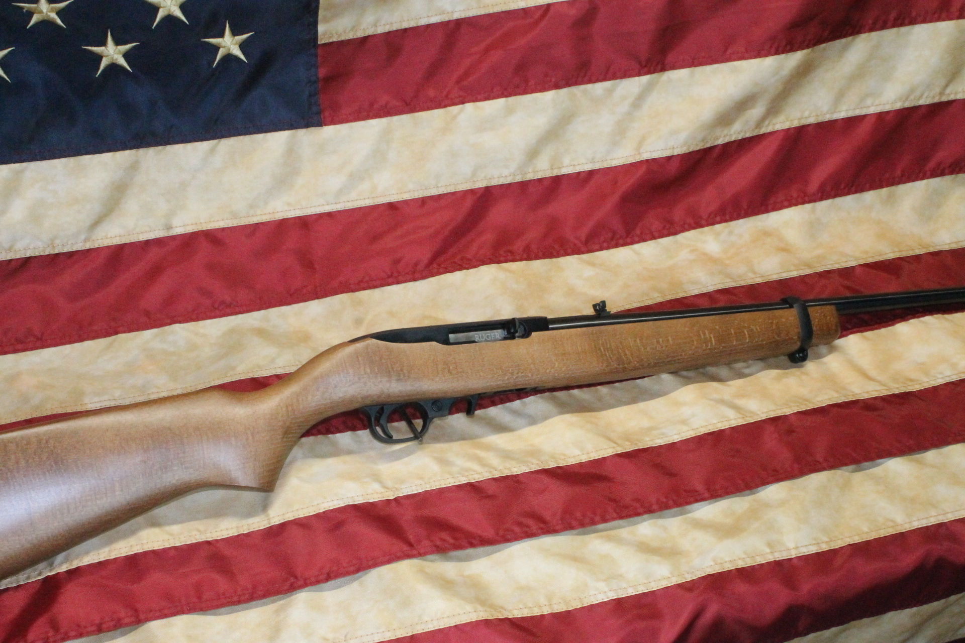 Ruger, 10/22 Carbine, Semi-automatic Rifle, 22 LR, 18.5" Barrel, Satin Black Fin