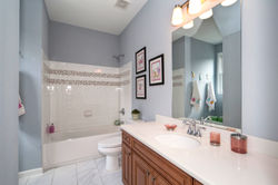 CooperLakePlace_16 Girsl bath