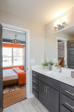 Center Street Towns Master Bathroom