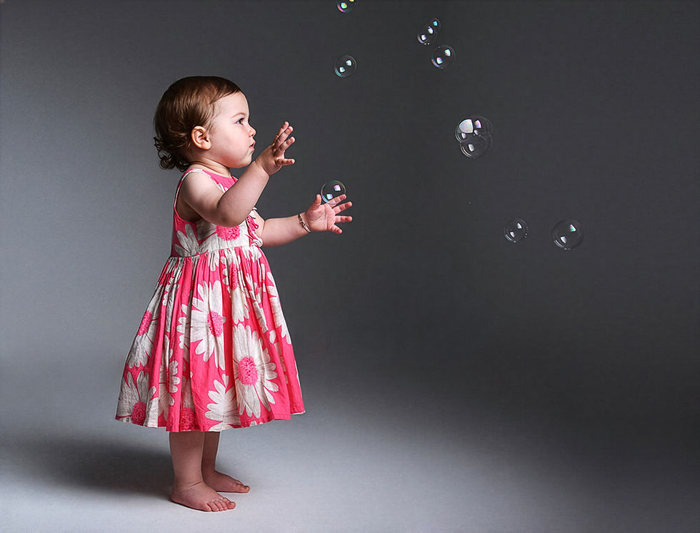 toddler_bubbles_studio_photography