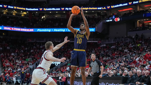 Jalen Haralson shoots against Louisville