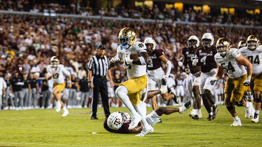 Jeremiyah Love rushing at Texas A&M in 2024.