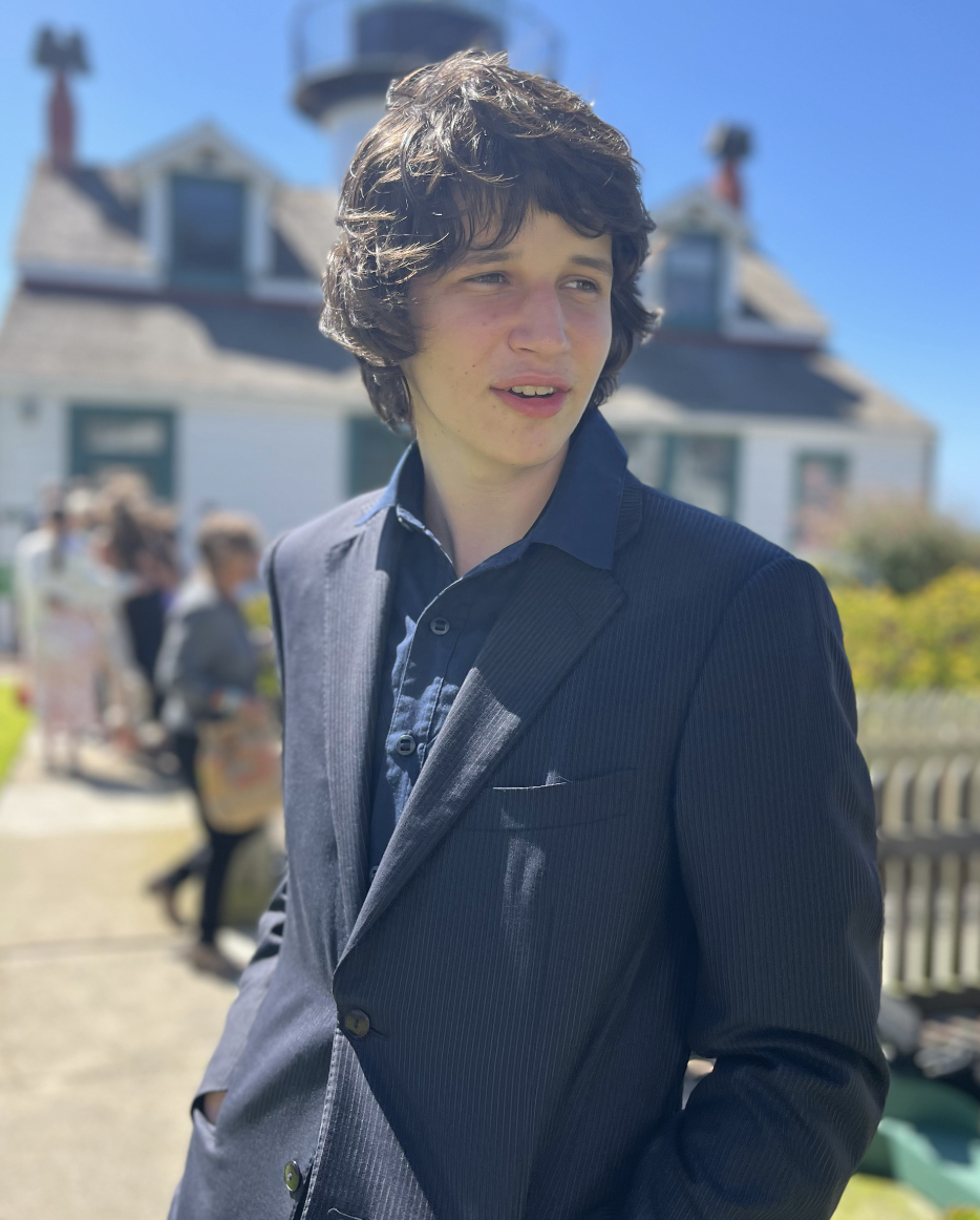 Writer: Liam Vespremi