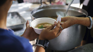 Assessore Emilia Licursi spiega i motivi del ritardo della mensa scolastica a Scalea