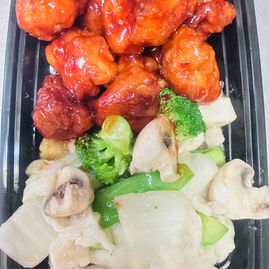 美味的糖醋鸡丁和蔬菜