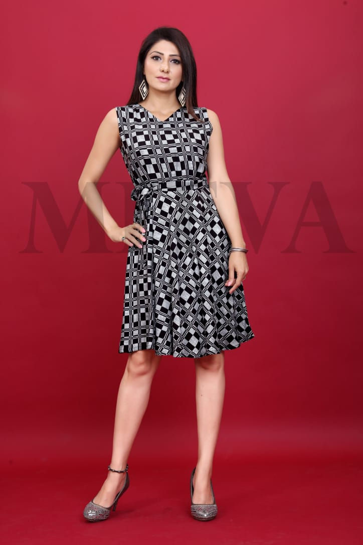 Thumbnail: Western top