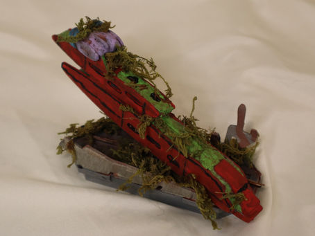 Scratchbuilding a Maglev Train in Ruins