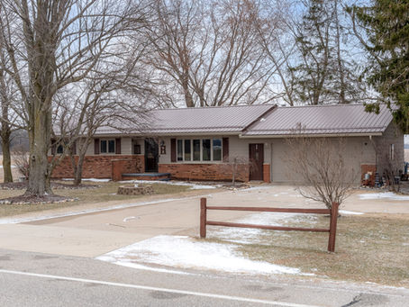 2285 S Poseyville Rd, Midland MI 48640