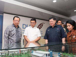 Visit to Dexa Site Cikarang: BPOM Head Affirms Support for OMAI in JKN
