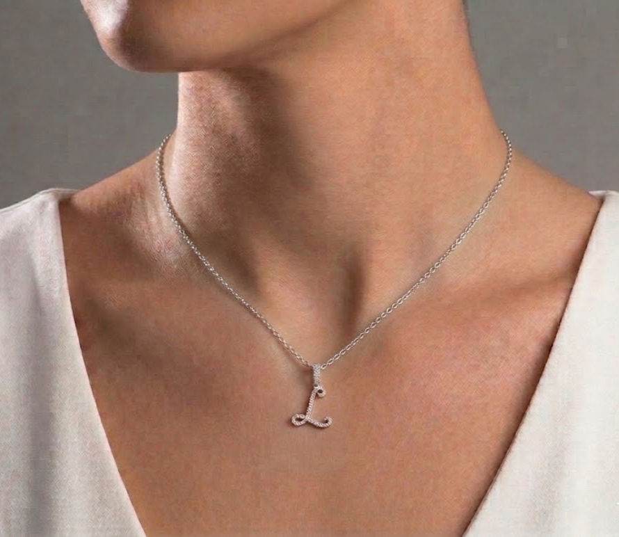 Miniatura: Naszyjnik z diamentami w kształcie litery L
