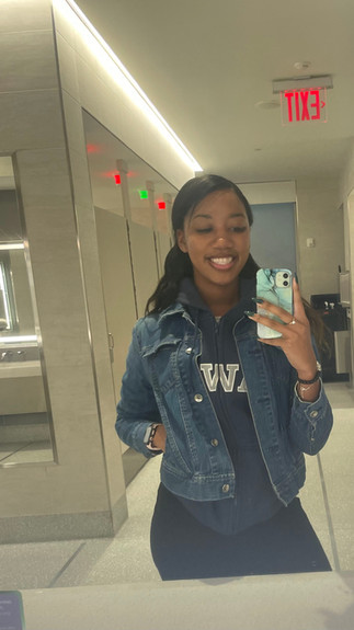 Bathroom selfie after finally landing at destination