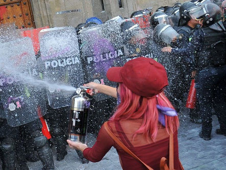 ‘A Day Without Women’ – Women’s strike in Mexico condemns femicide