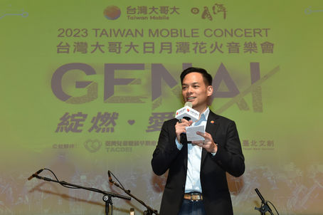 台灣大日月潭花火音樂會10/21登場  AI、音樂與花火交織與共「Gen. AI　綻燃•愛」　AI擬聲共演、AI續譜貝多芬遺作艾薇、卓義峯、樂興之時管絃樂團  流行與古典激盪新火花