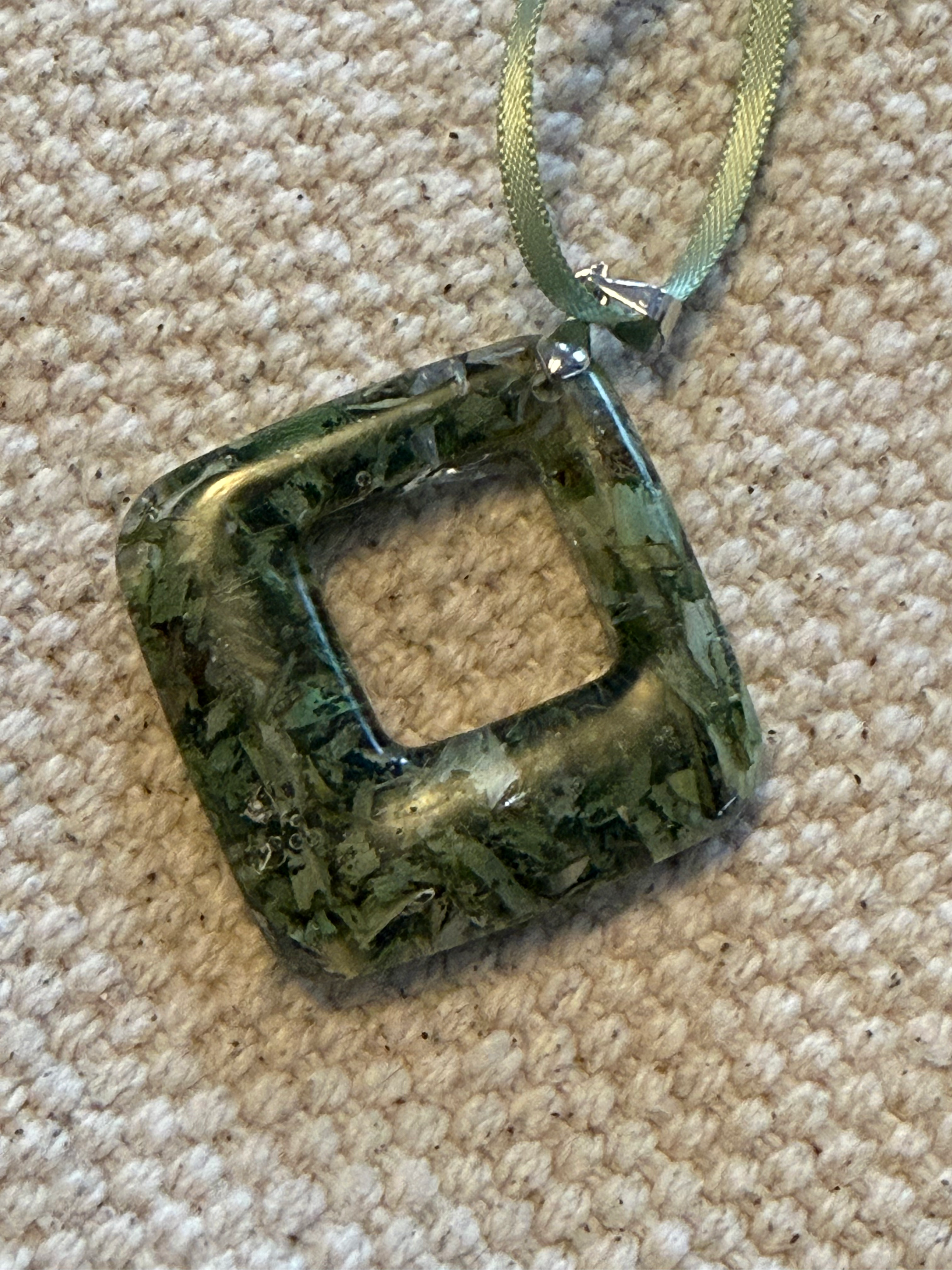 Tarragon Pendant