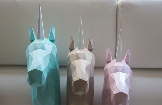 Animales geométricos se crean a partir de cortar y doblar