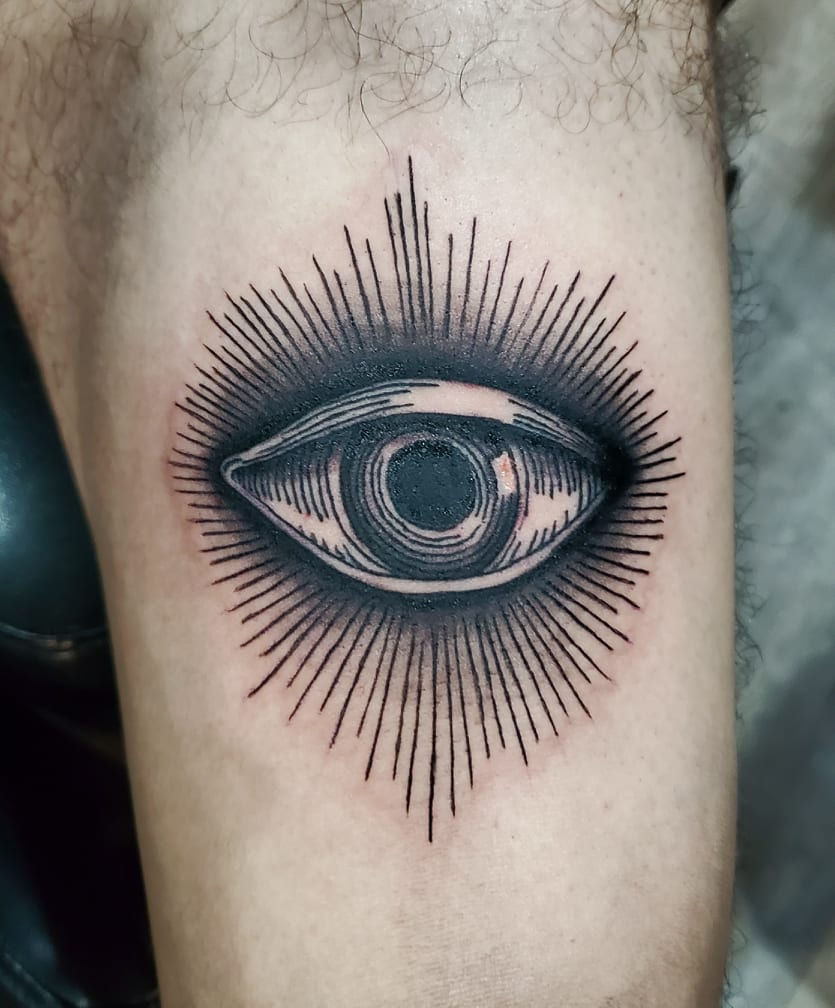 EYE
