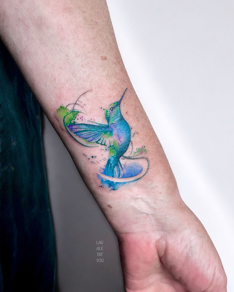 watercolour hummingbird tattoo