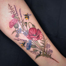 Floral Tattoo Ideas: Colour, Symbolism and Body Flow