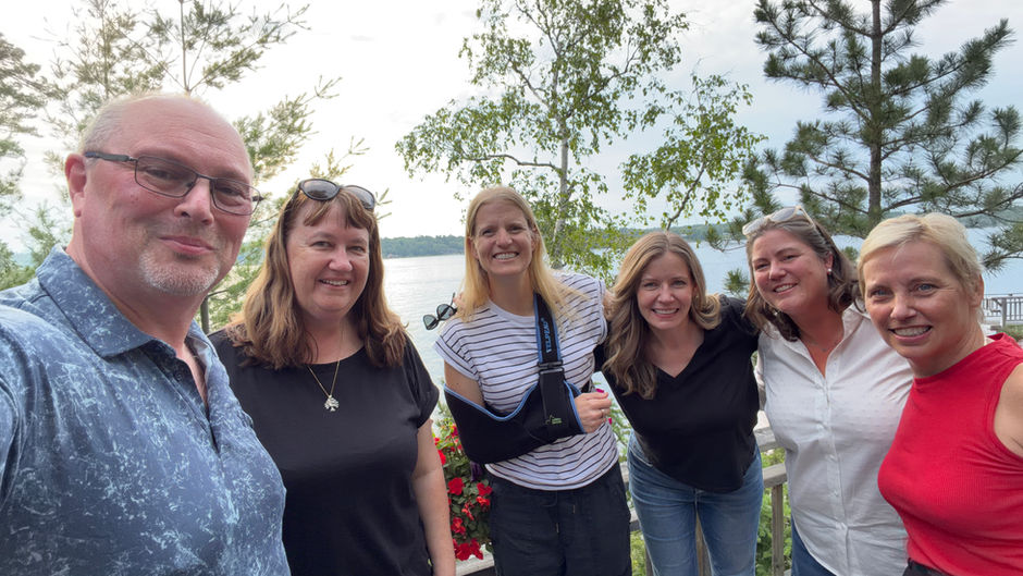 6 widows, 4 days in Canada and LOTW